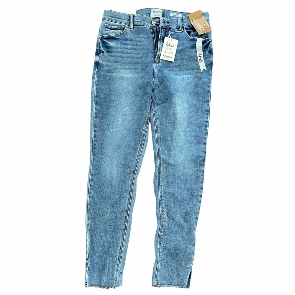 Kenzie Ultimate Stretch Skinny Jeans NWT